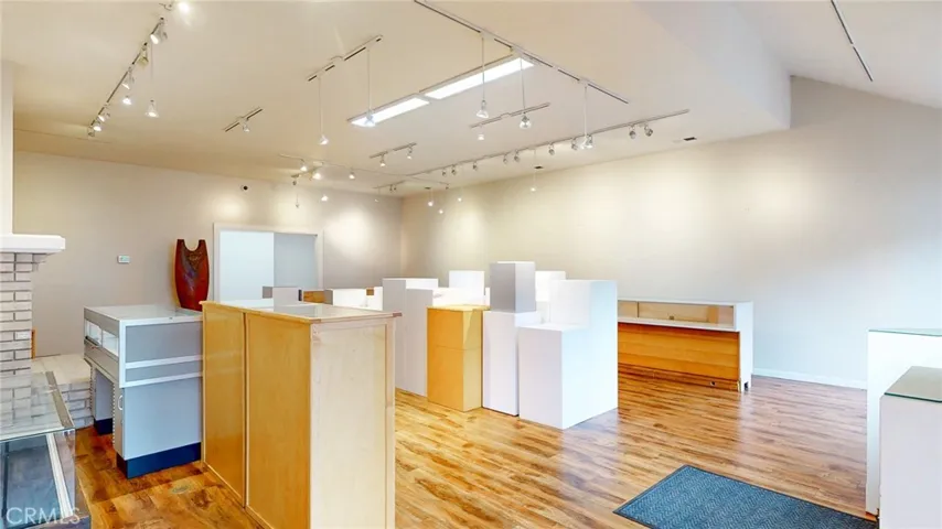 786 Main Street, Cambria, California 93428
