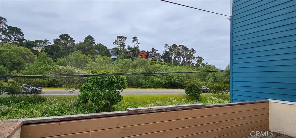 Deck off living room overlooks Hwy 1