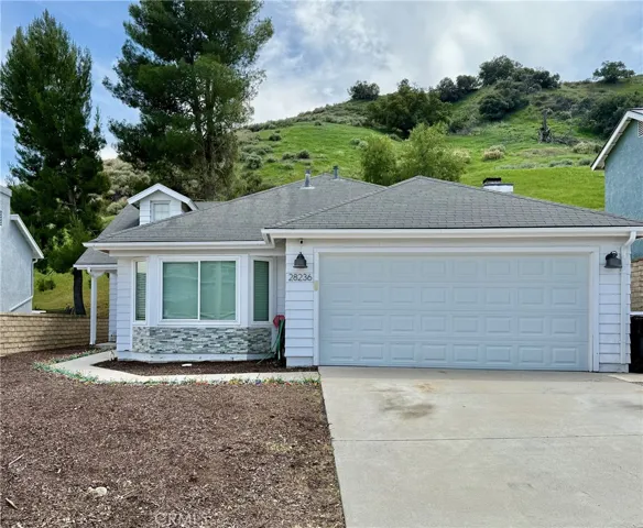 28236 Branch Road, Castaic, California 91384