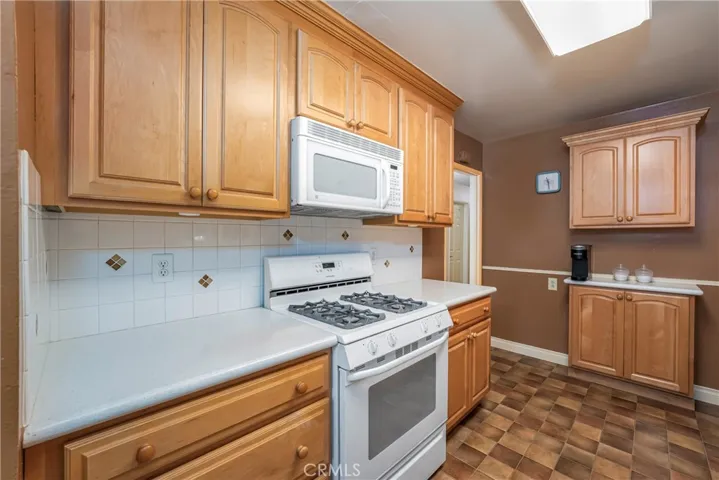 Gas stove