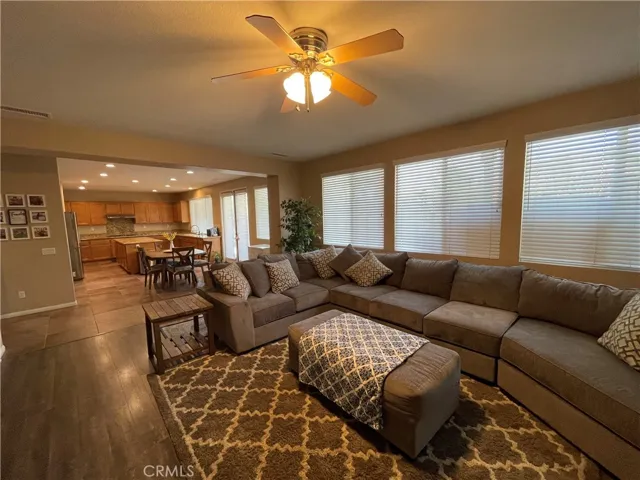 42249 Clairissa Way, Murrieta, California 92562
