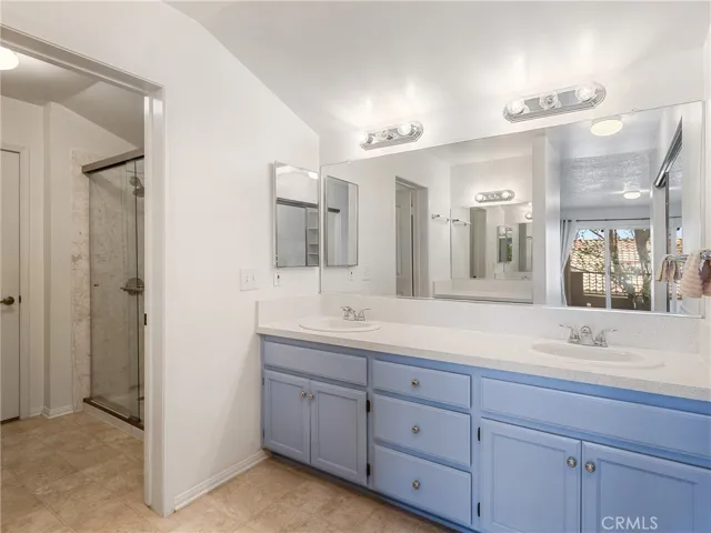 19185 Oak Street, Apple Valley, California 92308