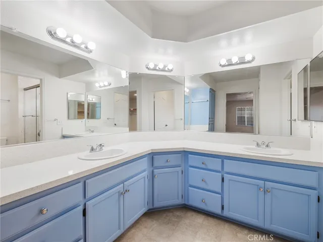 19185 Oak Street, Apple Valley, California 92308