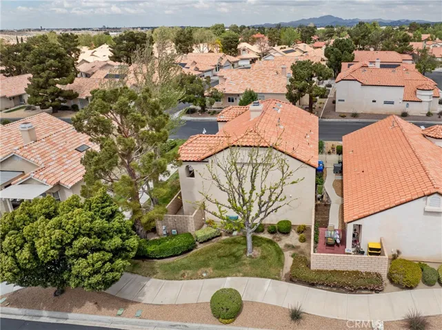 19185 Oak Street, Apple Valley, California 92308