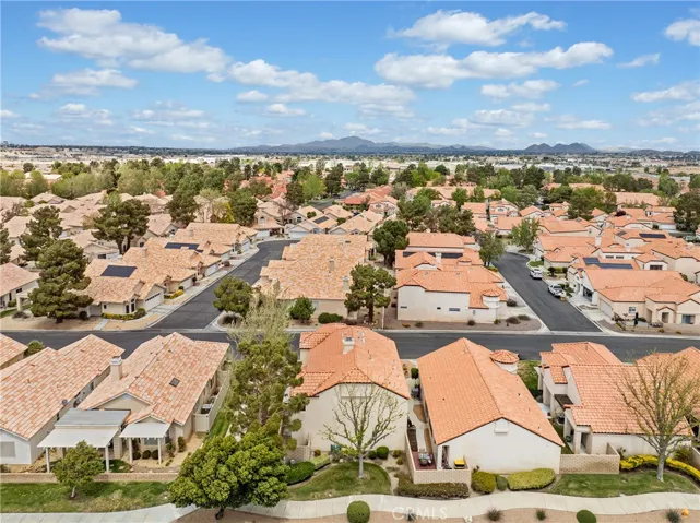 19185 Oak Street, Apple Valley, California 92308