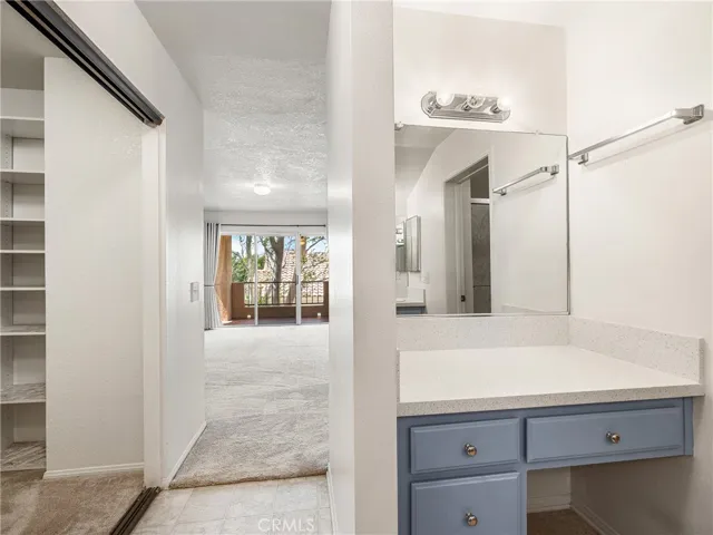 19185 Oak Street, Apple Valley, California 92308