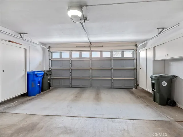 19185 Oak Street, Apple Valley, California 92308