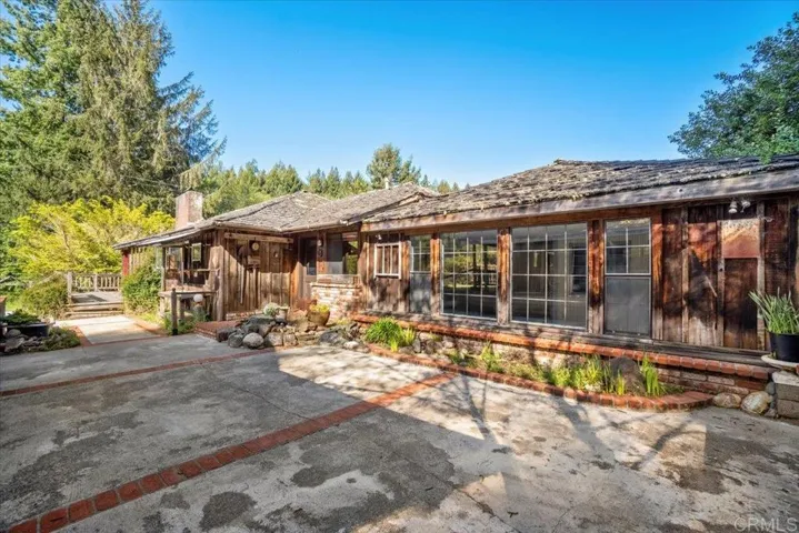 269 Lindholm Lane, Arcata, California 95524