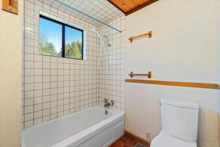 269 Lindholm Lane, Arcata, California 95524
