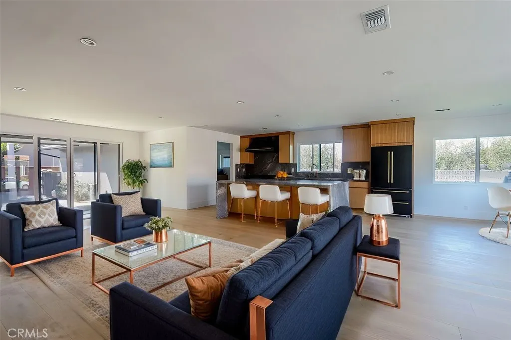 7604 Muller Street, Downey, California 90241 home-pic-3