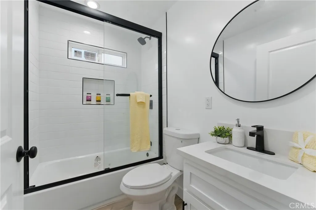 4653 Pine St, Pico Rivera, California 90660 home-pic-24