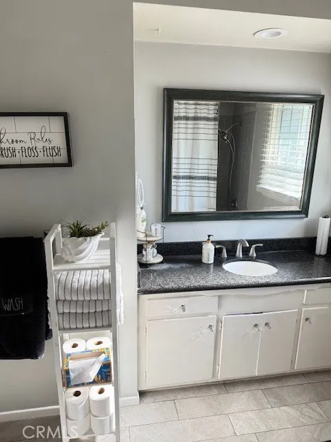 11406 Christy Avenue, Sylmar, California 91342 home-pic-27