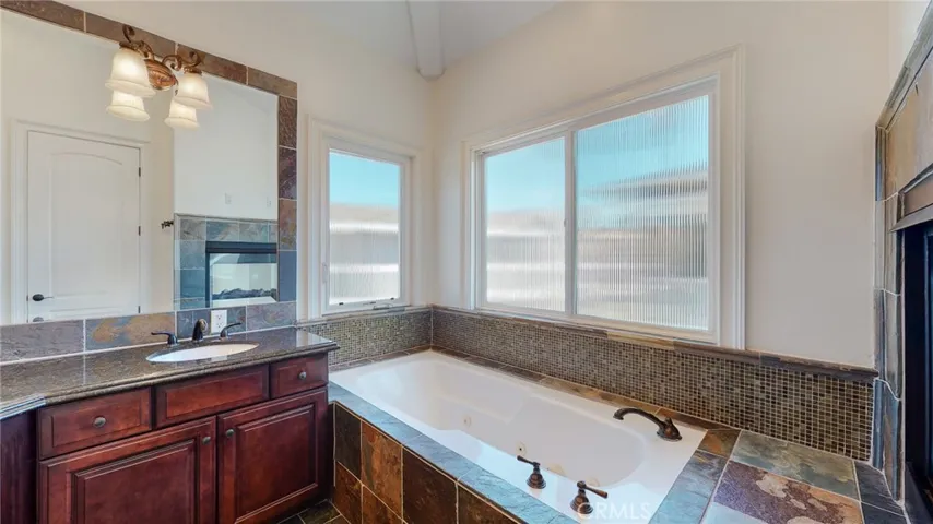 1102 Slauson Lane, Redondo Beach, California 90278