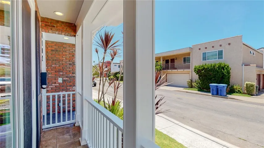 1102 Slauson Lane, Redondo Beach, California 90278