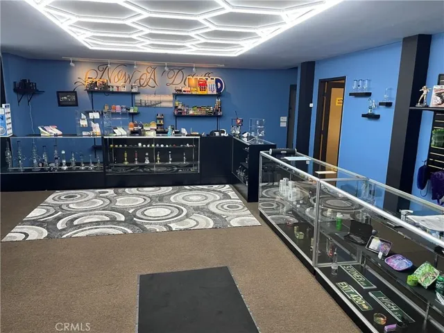 FRONT SPACE