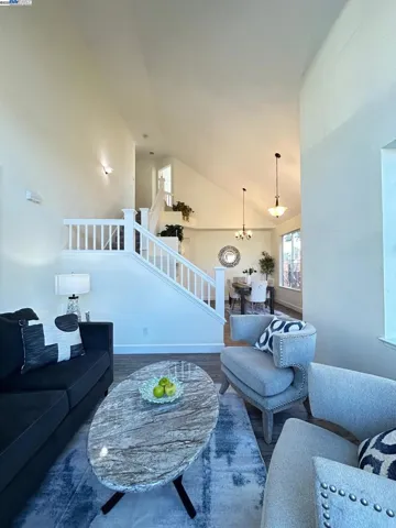 2340 Brompton Ave, Santa Rosa, California 95403