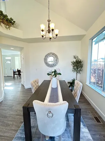 2340 Brompton Ave, Santa Rosa, California 95403