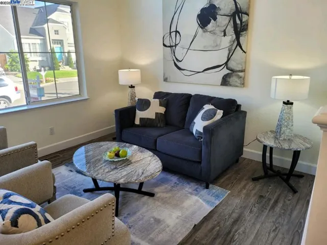 2340 Brompton Ave, Santa Rosa, California 95403