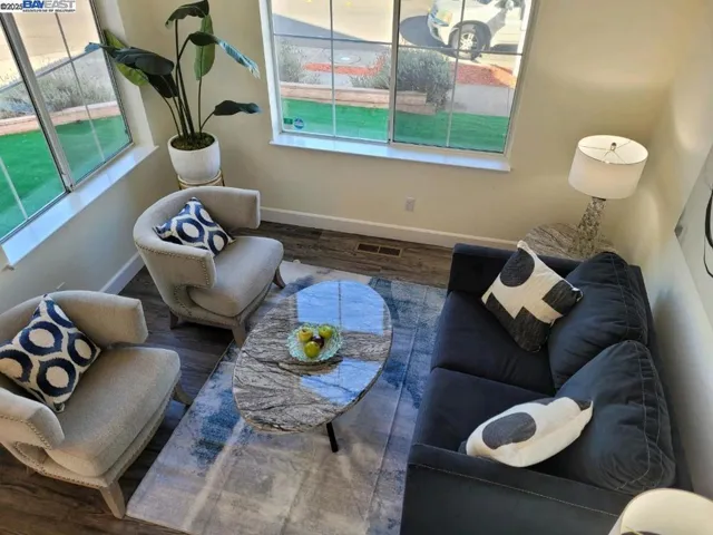 2340 Brompton Ave, Santa Rosa, California 95403