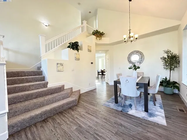 2340 Brompton Ave, Santa Rosa, California 95403
