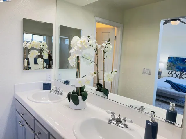 2340 Brompton Ave, Santa Rosa, California 95403