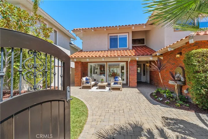 27645 Chapala, Mission Viejo, California 92692