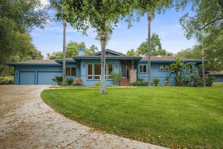 15847 Mac Tan Ln, Valley Center, California 92082