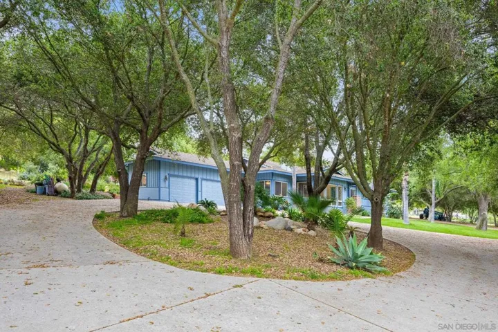 15847 Mac Tan Ln, Valley Center, California 92082
