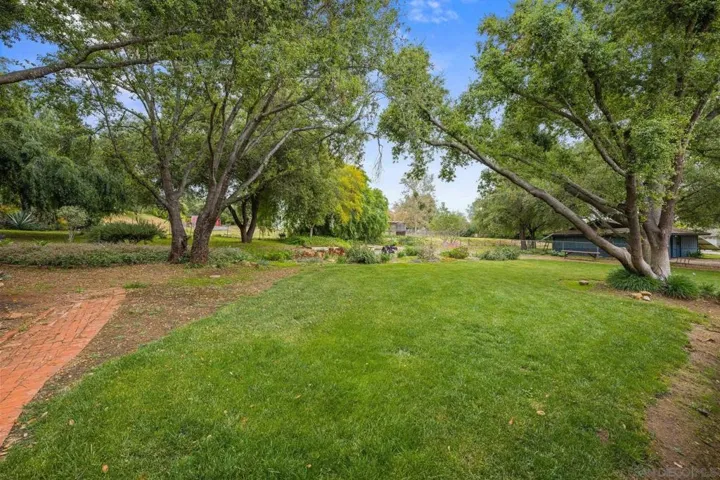 15847 Mac Tan Ln, Valley Center, California 92082