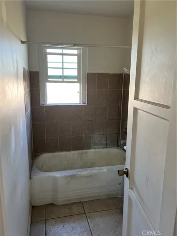 225 W 5th Street 16, Long Beach, California 90802