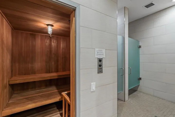 500 W Harbor Drive 1104, San Diego, California 92101