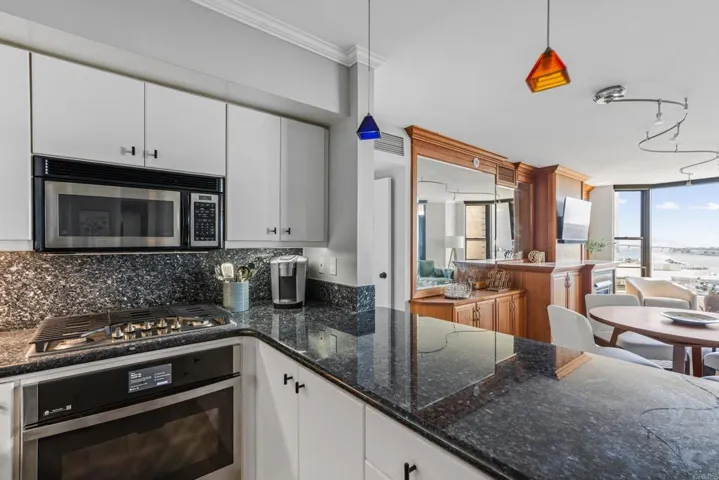 500 W Harbor Drive 1104, San Diego, California 92101