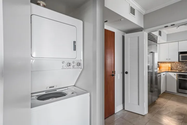 500 W Harbor Drive 1104, San Diego, California 92101