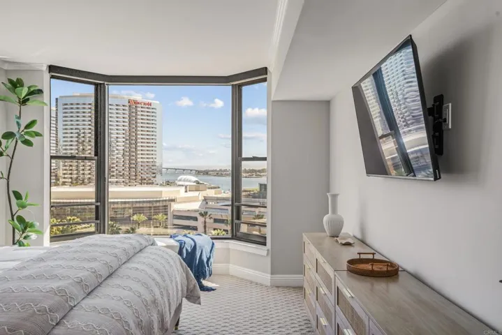 500 W Harbor Drive 1104, San Diego, California 92101