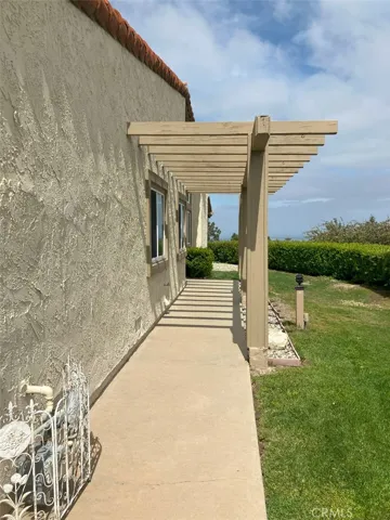 99 Hilltop Circle, Rancho Palos Verdes, California 90275
