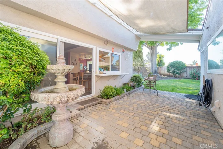 FRONT COURTYARD