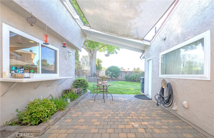 FRONT COURTYARD