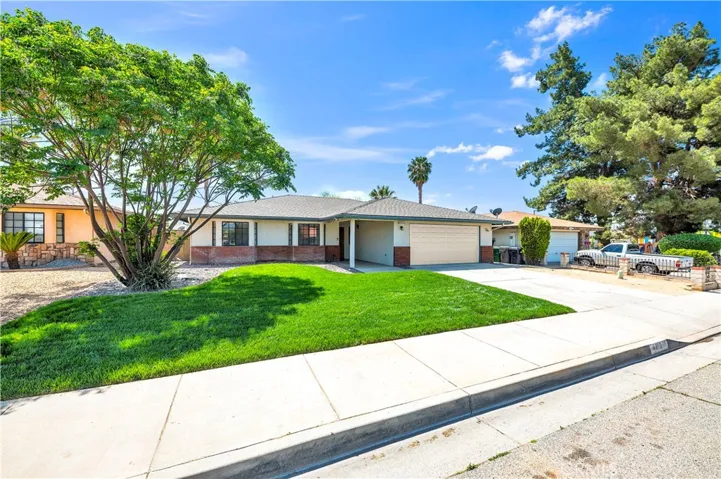 42023 Acacia Avenue, Hemet, California 92544