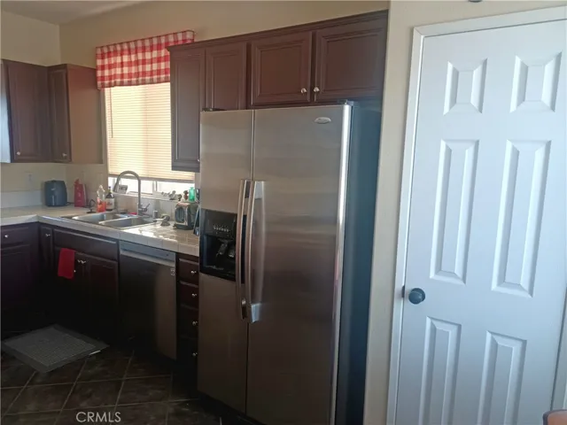 10452 Thorndale Street, Adelanto, California 92301