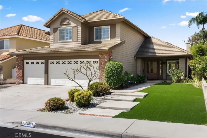 Spacious 3 car garage
