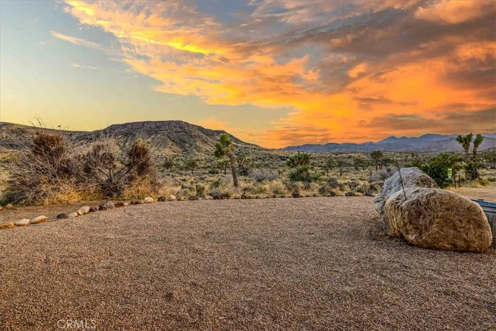 53105 Chia Trail, Pioneertown, California 92268 home-pic-49