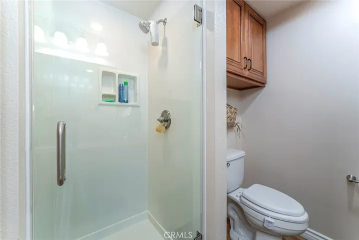 Guest shower