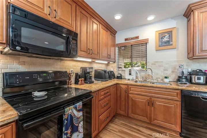 858 Ronda Mendoza N, Laguna Woods, California 92637