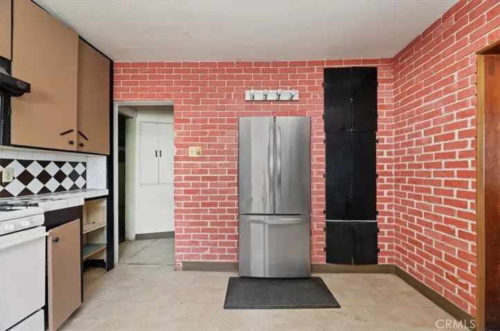 2123 La Verne Avenue, Highland, California 92346