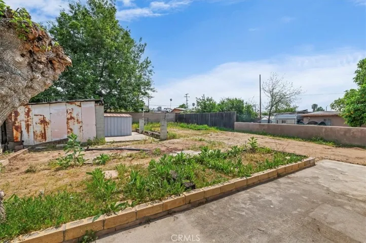 2123 La Verne Avenue, Highland, California 92346