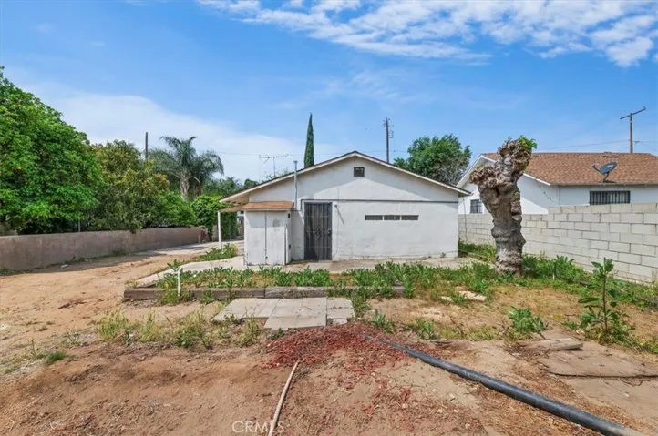 2123 La Verne Avenue, Highland, California 92346