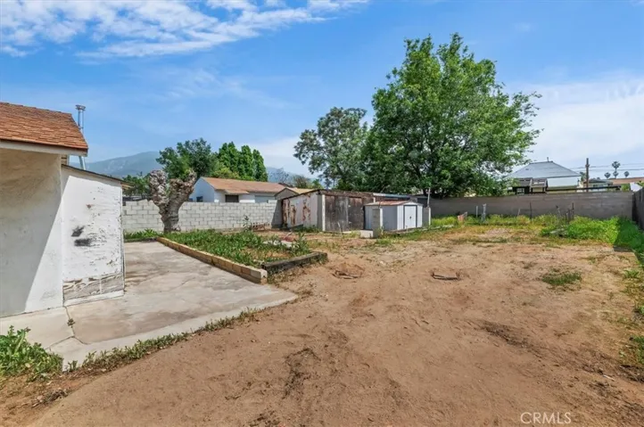 2123 La Verne Avenue, Highland, California 92346