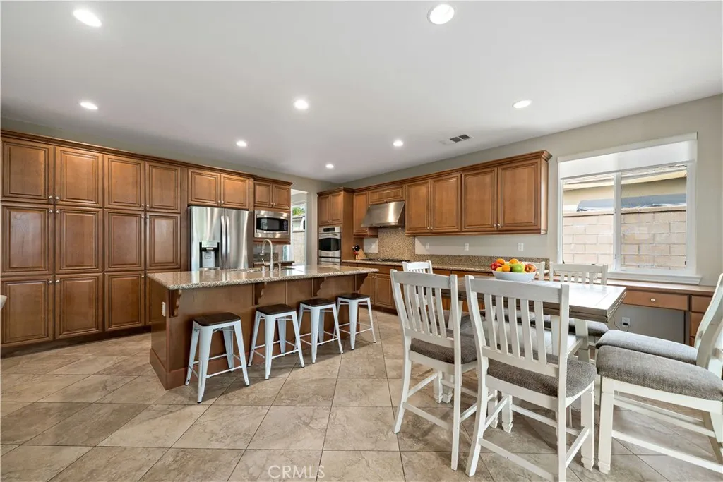 30873 Bald Eagle Street, Murrieta, California 92563 home-pic-18