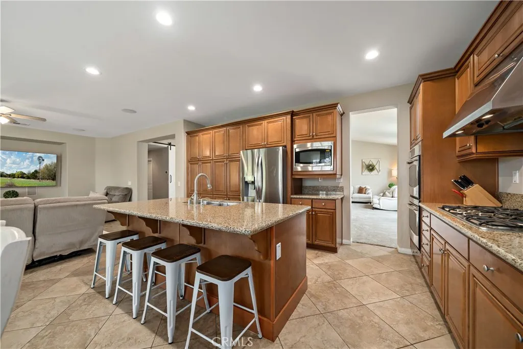30873 Bald Eagle Street, Murrieta, California 92563 home-pic-20