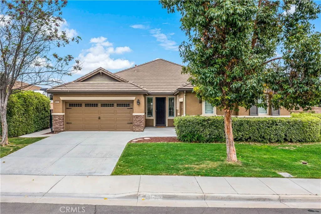 30873 Bald Eagle Street, Murrieta, California 92563 home-pic-0